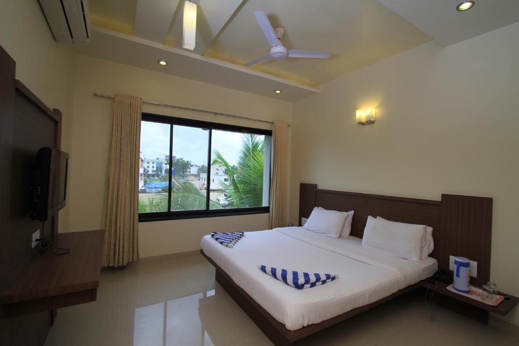 Hotel Sai Smaran Shirdi Oda fotoğraf